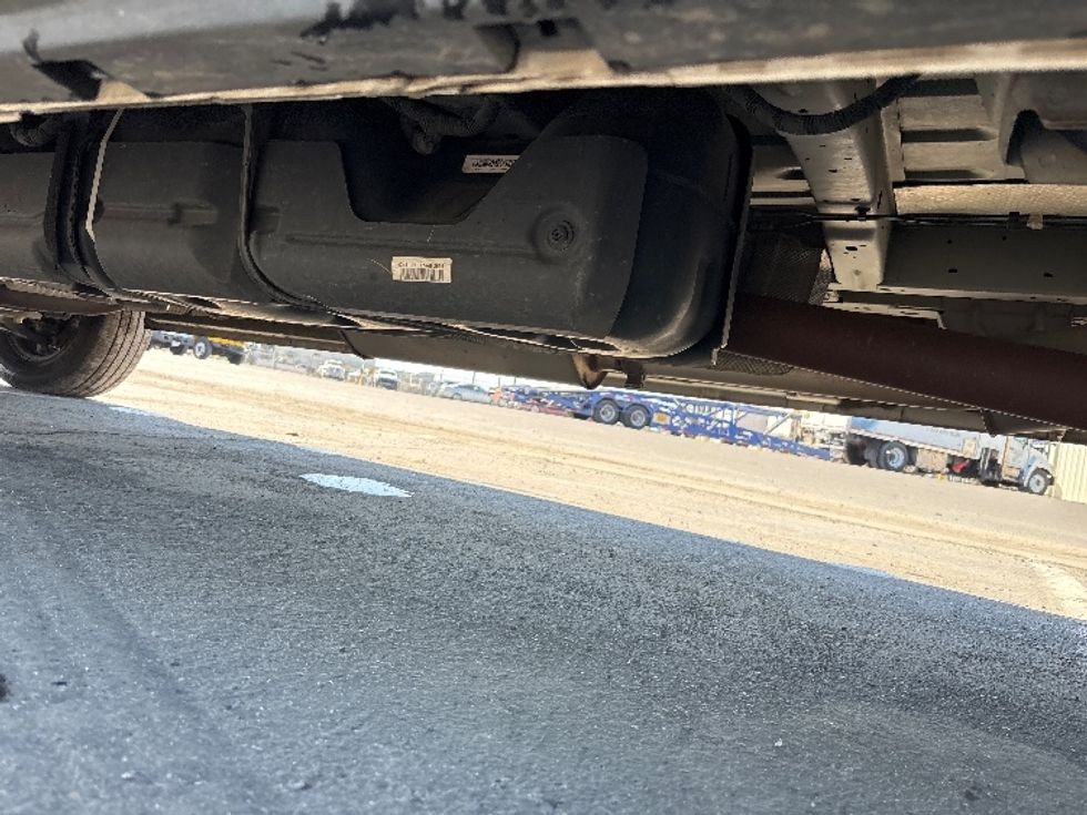 Cargo Van (Panel Van)-Light and Medium Duty Trucks-Ford-2022-Transit 250-Fresno-CA-80,386\n\t\tmiles-$ 37,750 - Image 5