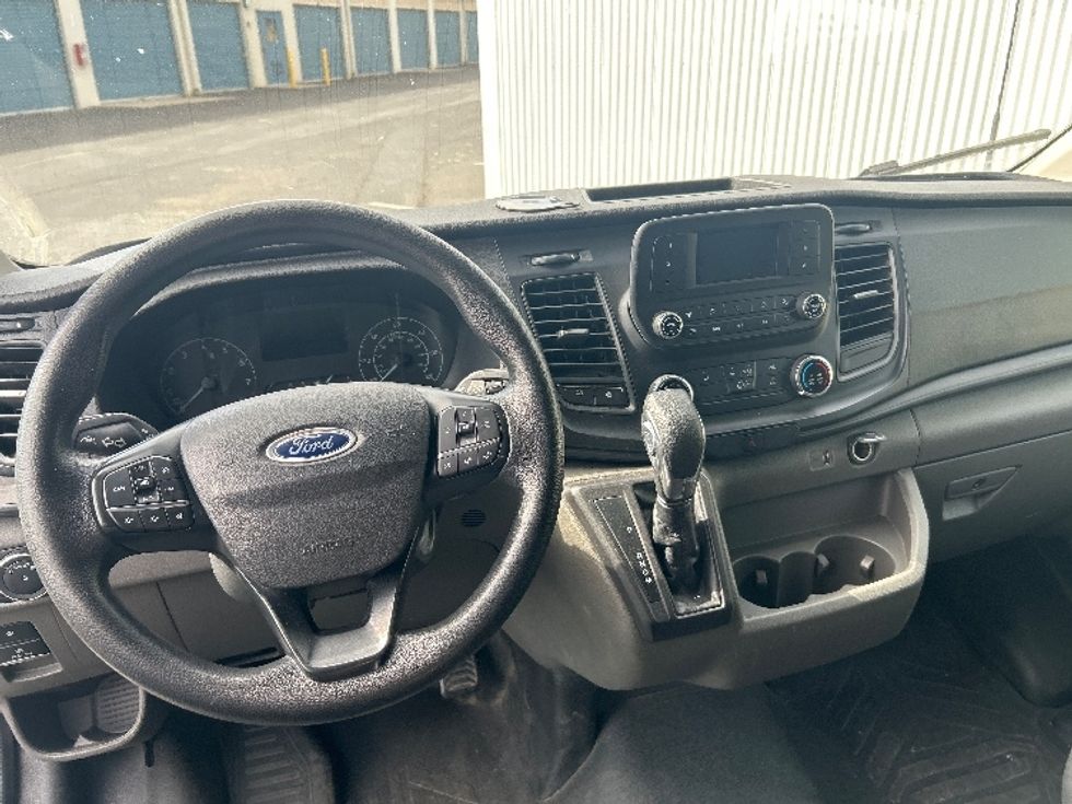 Cargo Van (Panel Van)-Light and Medium Duty Trucks-Ford-2022-Transit 250-Fresno-CA-91,071\n\t\tmiles-$ 35,750 - Image 15