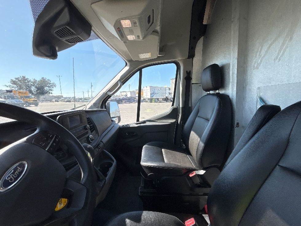 Cargo Van (Panel Van)-Light and Medium Duty Trucks-Ford-2022-Transit 250-Fresno-CA-96,902\n\t\tmiles-$ 35,250 - Image 18