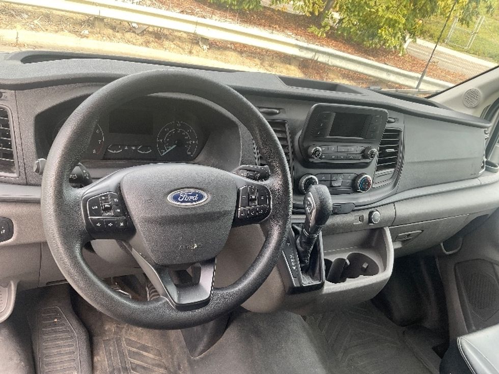 Cargo Van (Panel Van)-Light and Medium Duty Trucks-Ford-2022-Transit 250-Fresno-CA-96,984\n\t\tmiles-$ 36,250 - Image 17