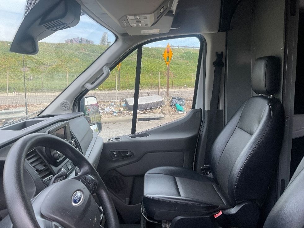 Cargo Van (Panel Van)-Light and Medium Duty Trucks-Ford-2022-Transit 250-Fresno-CA-96,984\n\t\tmiles-$ 36,250 - Image 19