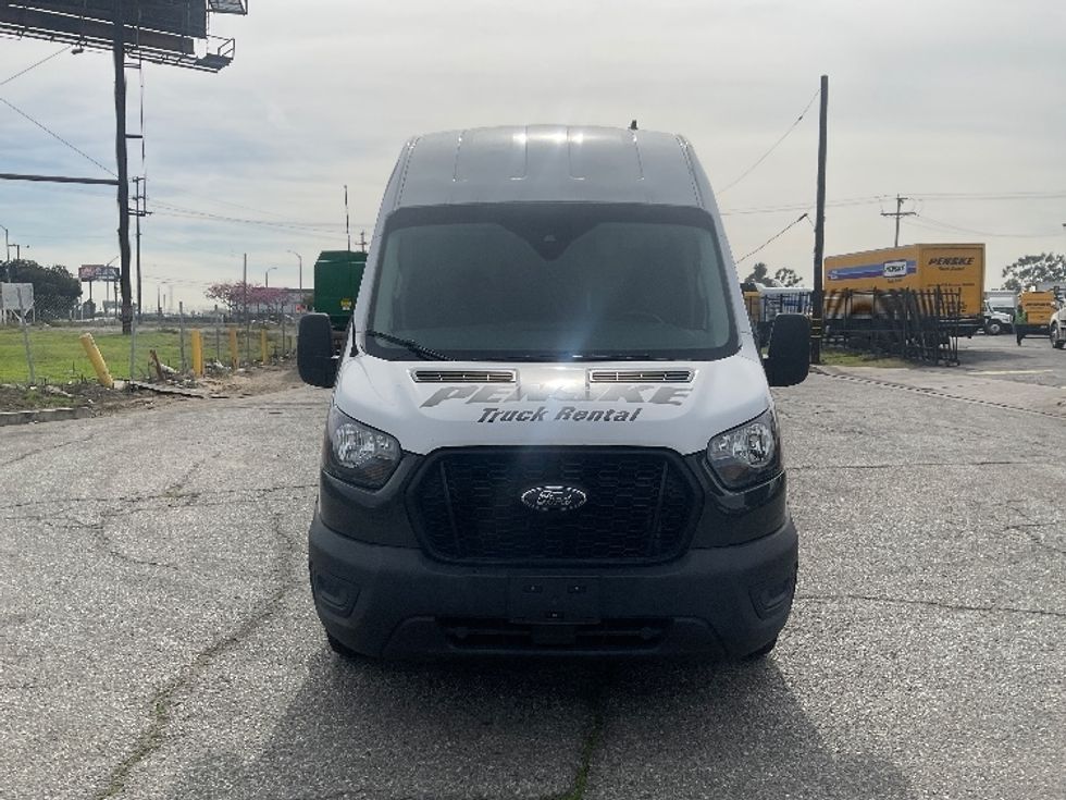 Cargo Van (Panel Van)-Light and Medium Duty Trucks-Ford-2022-Transit 250-Fresno-CA-96,984\n\t\tmiles-$ 36,250 - Image 2
