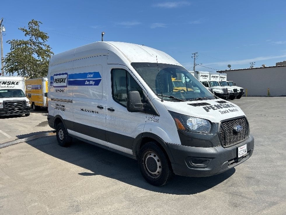 Cargo Van (Panel Van)-Light and Medium Duty Trucks-Ford-2022-Transit 250-Fresno-CA-98,691\n\t\tmiles-$ 36,500 - Image 1