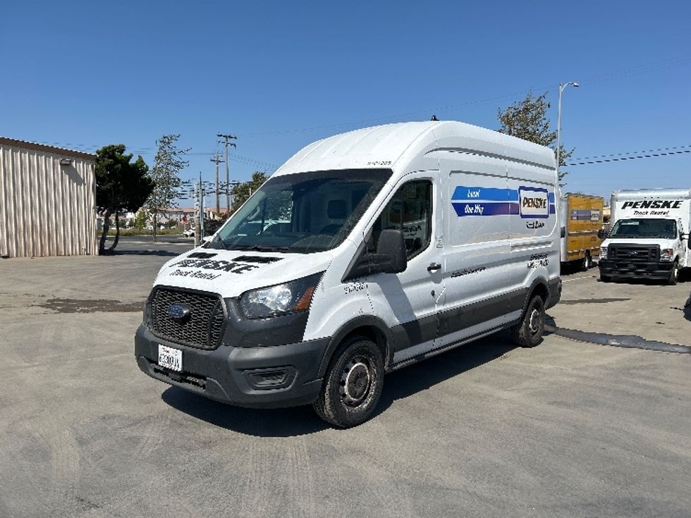 Cargo Van (Panel Van)-Light and Medium Duty Trucks-Ford-2022-Transit 250-Fresno-CA-98,691\n\t\tmiles-$ 36,500 - Image 3