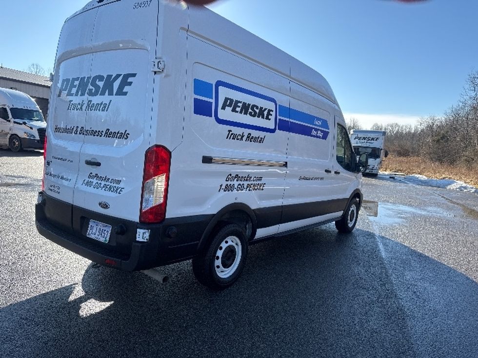 Cargo Van (Panel Van)-Light and Medium Duty Trucks-Ford-2022-Transit 250-Gahanna-OH-114,383\n\t\tmiles-$ 32,250 - Image 13