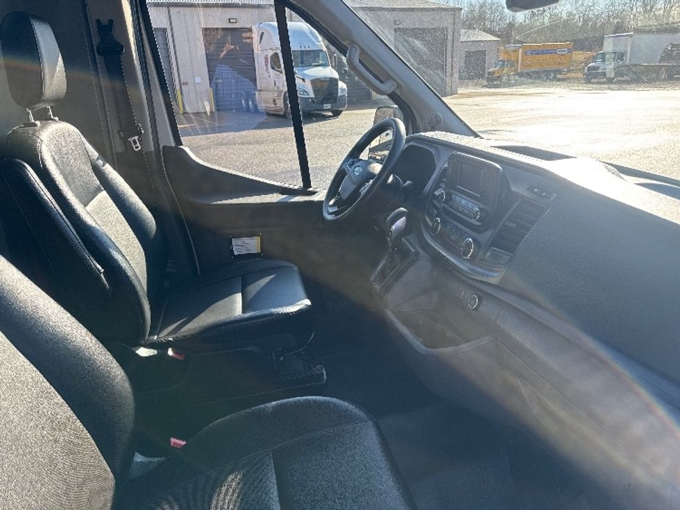 Cargo Van (Panel Van)-Light and Medium Duty Trucks-Ford-2022-Transit 250-Gahanna-OH-114,383\n\t\tmiles-$ 32,250 - Image 22