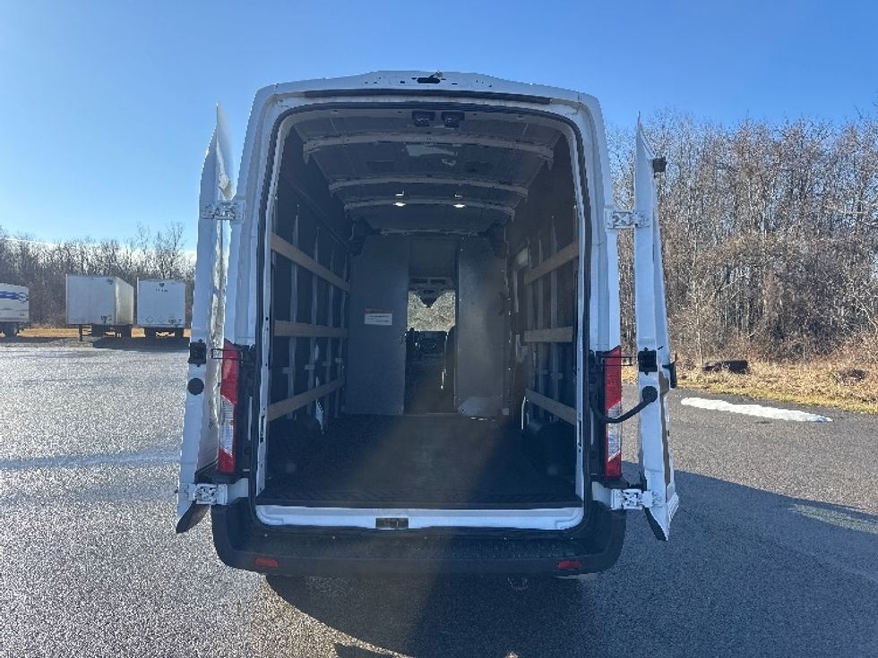 Cargo Van (Panel Van)-Light and Medium Duty Trucks-Ford-2022-Transit 250-Gahanna-OH-114,383\n\t\tmiles-$ 32,250 - Image 8
