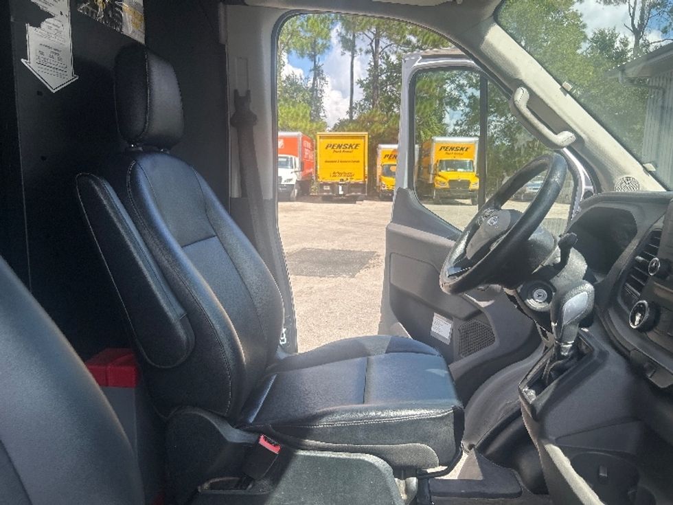 Cargo Van (Panel Van)-Light and Medium Duty Trucks-Ford-2022-Transit 250-Gainesville-FL-82,618\n\t\tmiles-$ 36,500 - Image 21
