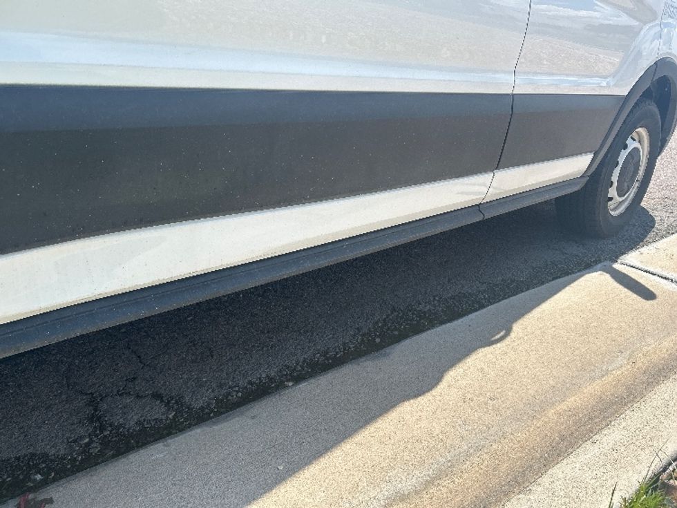 Cargo Van (Panel Van)-Light and Medium Duty Trucks-Ford-2022-Transit 250-Greeley-CO-67,144\n\t\tmiles-$ 39,750 - Image 14