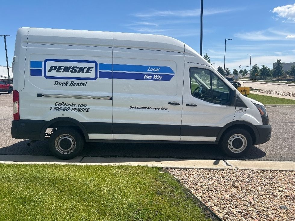 Cargo Van (Panel Van)-Light and Medium Duty Trucks-Ford-2022-Transit 250-Greeley-CO-67,144\n\t\tmiles-$ 39,750 - Image 15