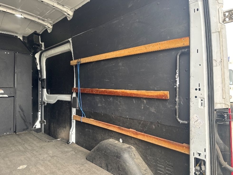 Cargo Van (Panel Van)-Light and Medium Duty Trucks-Ford-2022-Transit 250-Greeley-CO-72,172\n\t\tmiles-$ 38,750 - Image 10