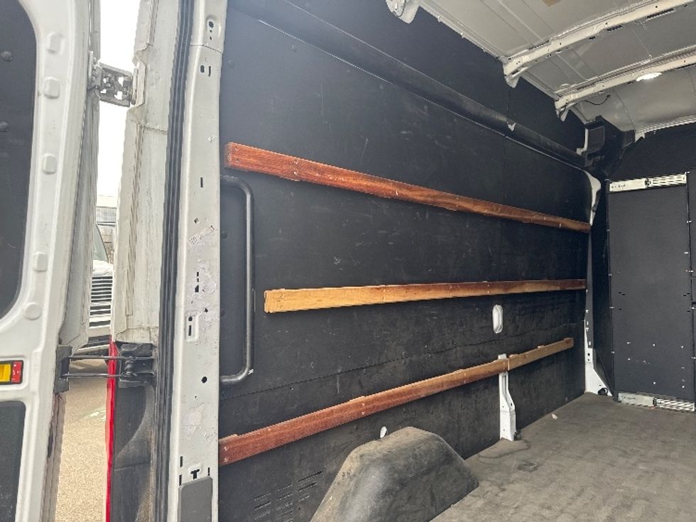 Cargo Van (Panel Van)-Light and Medium Duty Trucks-Ford-2022-Transit 250-Greeley-CO-72,172\n\t\tmiles-$ 38,750 - Image 9