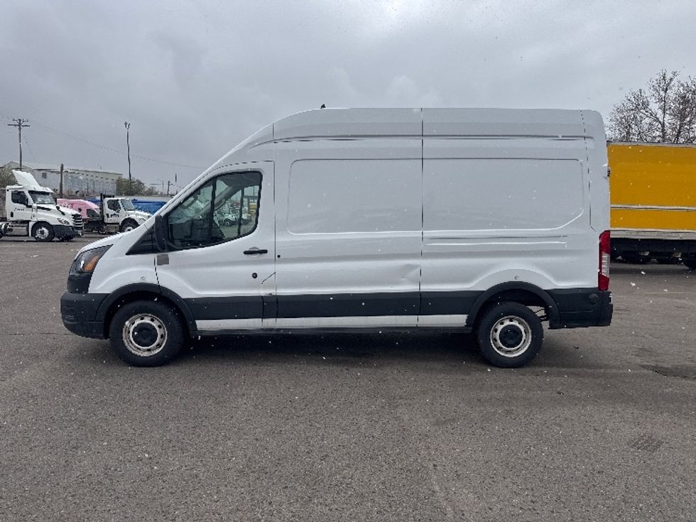 Cargo Van (Panel Van)-Light and Medium Duty Trucks-Ford-2022-Transit 250-Greeley-CO-75,037\n\t\tmiles-$ 38,250 - Image 4