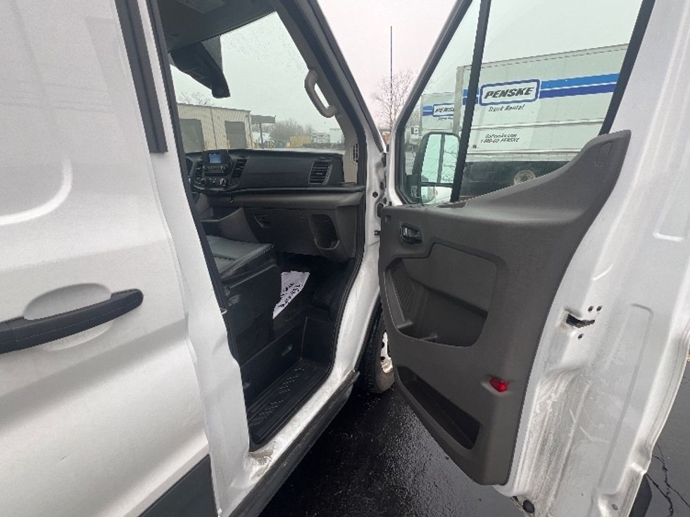 Cargo Van (Panel Van)-Light and Medium Duty Trucks-Ford-2022-Transit 250-Greeley-CO-78,119\n\t\tmiles-$ 38,000 - Image 19