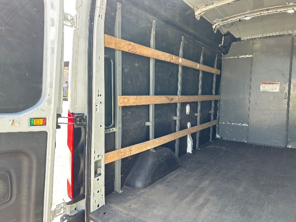 Cargo Van (Panel Van)-Light and Medium Duty Trucks-Ford-2022-Transit 250-Greeley-CO-81,608\n\t\tmiles-$ 37,750 - Image 10