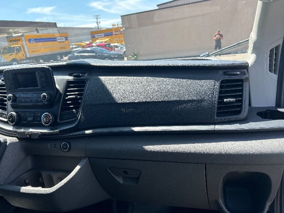 Cargo Van (Panel Van)-Light and Medium Duty Trucks-Ford-2022-Transit 250-Greeley-CO-81,608\n\t\tmiles-$ 37,750 - Image 20