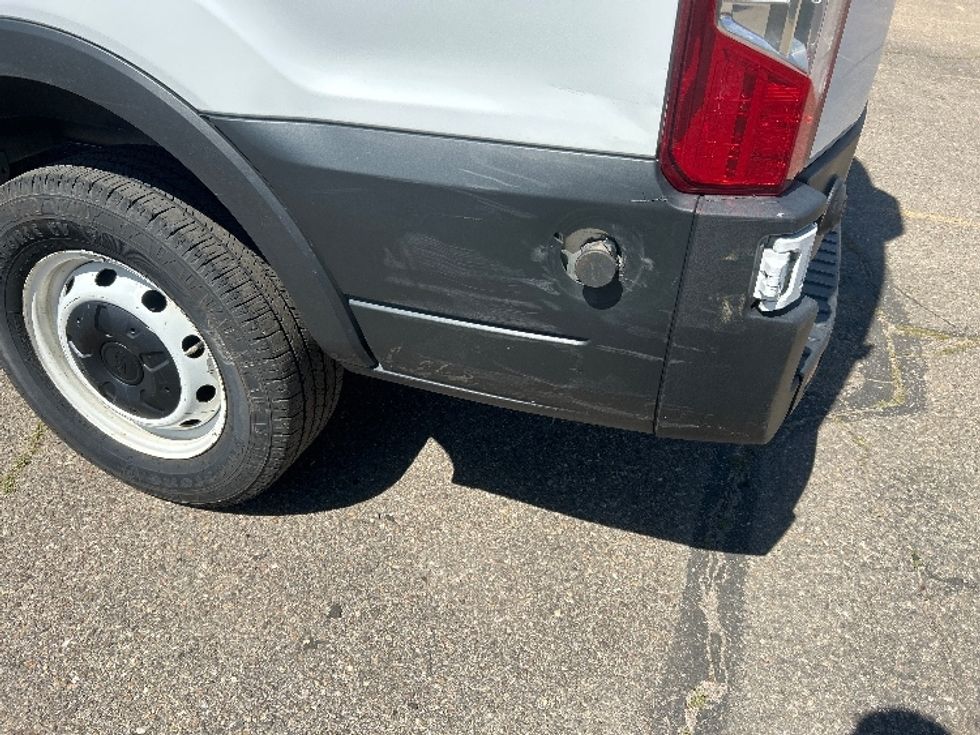 Cargo Van (Panel Van)-Light and Medium Duty Trucks-Ford-2022-Transit 250-Greeley-CO-81,608\n\t\tmiles-$ 37,750 - Image 22