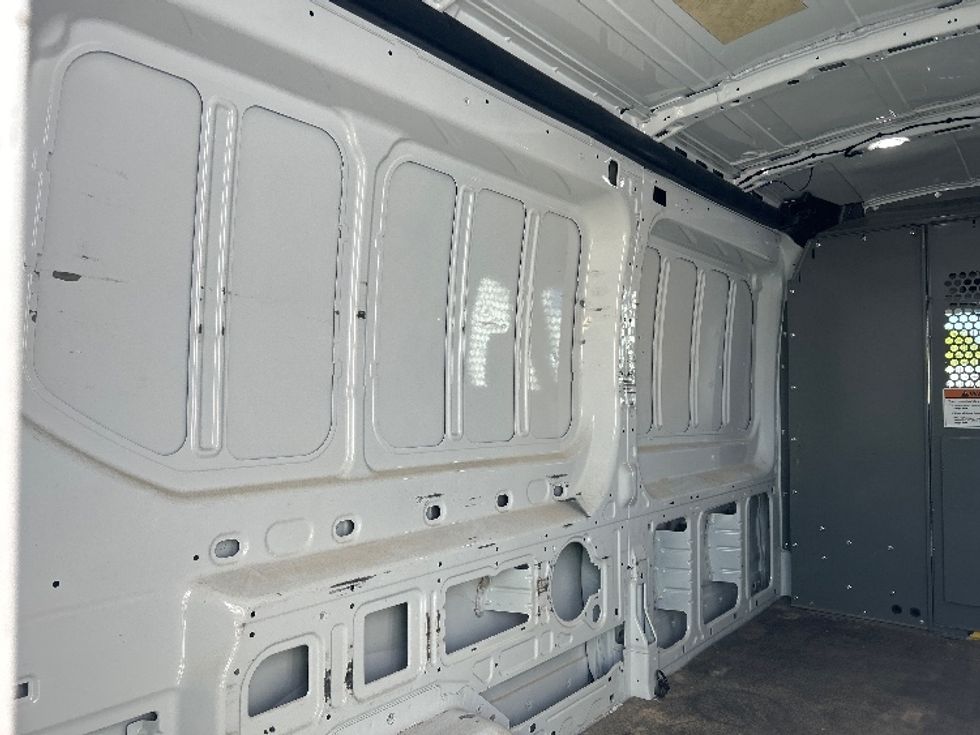 Cargo Van (Panel Van)-Light and Medium Duty Trucks-Ford-2022-Transit 250-Greensboro-NC-139,031\n\t\tmiles-$ 26,000 - Image 11