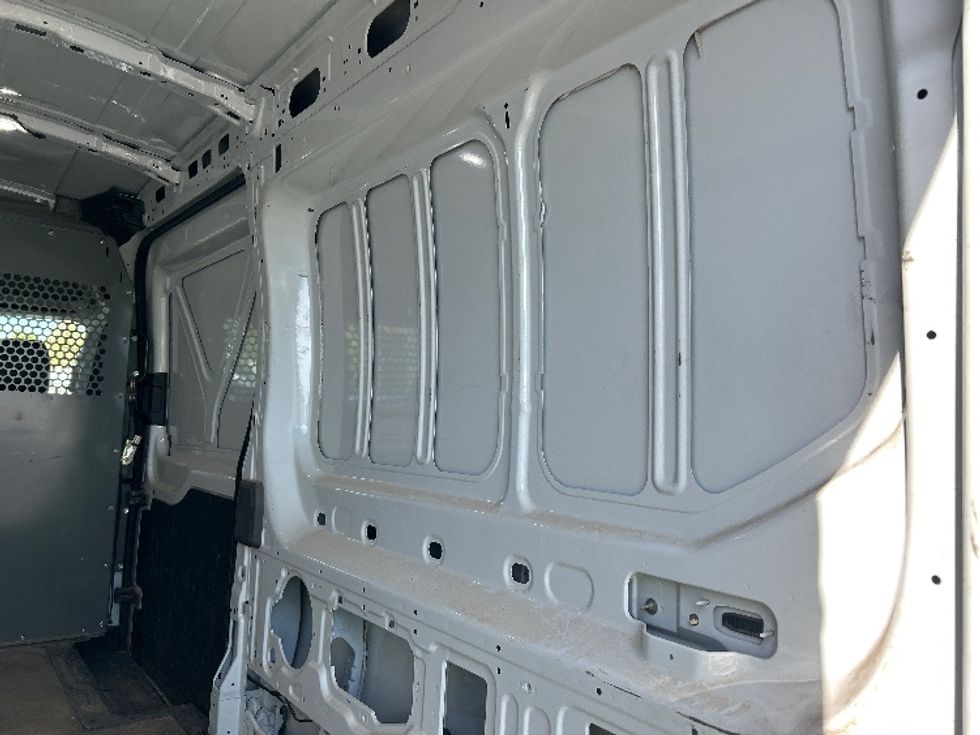 Cargo Van (Panel Van)-Light and Medium Duty Trucks-Ford-2022-Transit 250-Greensboro-NC-139,031\n\t\tmiles-$ 26,000 - Image 12