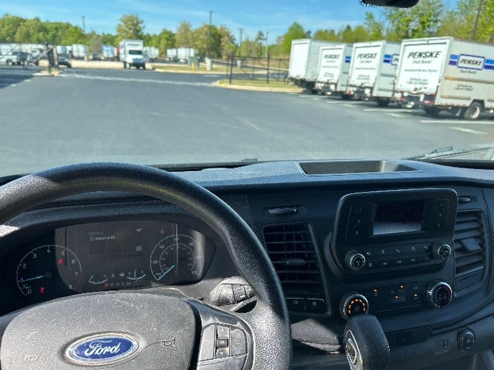 Cargo Van (Panel Van)-Light and Medium Duty Trucks-Ford-2022-Transit 250-Greensboro-NC-139,031\n\t\tmiles-$ 26,000 - Image 18