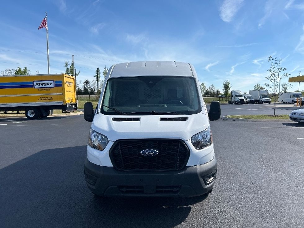 Cargo Van (Panel Van)-Light and Medium Duty Trucks-Ford-2022-Transit 250-Greensboro-NC-139,031\n\t\tmiles-$ 26,000 - Image 2