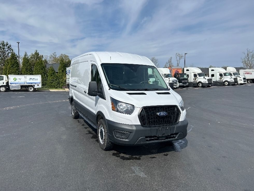 Cargo Van (Panel Van)-Light and Medium Duty Trucks-Ford-2022-Transit 250-Greensboro-NC-145,738\n\t\tmiles-$ 26,500 - Image 1