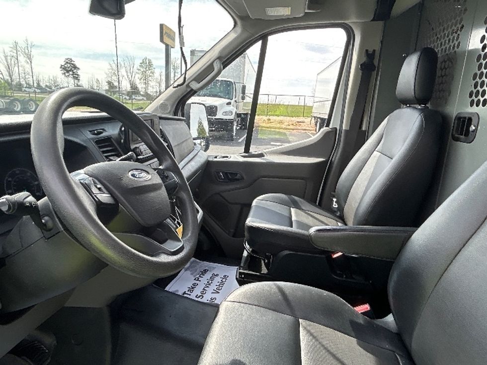 Cargo Van (Panel Van)-Light and Medium Duty Trucks-Ford-2022-Transit 250-Greensboro-NC-145,738\n\t\tmiles-$ 26,500 - Image 17