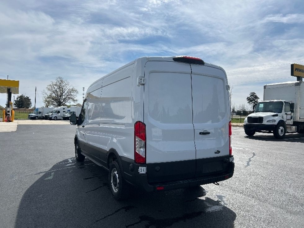 Cargo Van (Panel Van)-Light and Medium Duty Trucks-Ford-2022-Transit 250-Greensboro-NC-145,738\n\t\tmiles-$ 26,500 - Image 6
