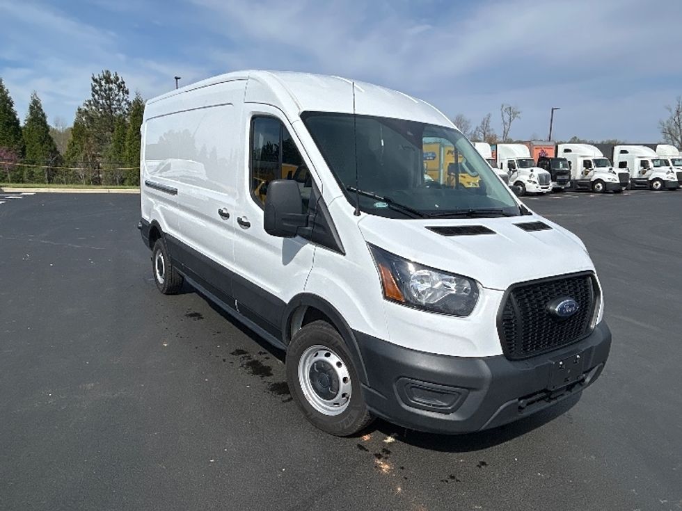 Cargo Van (Panel Van)-Light and Medium Duty Trucks-Ford-2022-Transit 250-Greensboro-NC-146,603\n\t\tmiles-$ 26,500 - Image 1