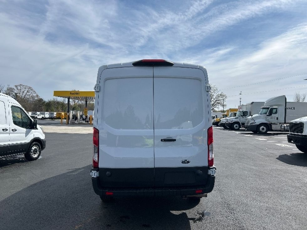 Cargo Van (Panel Van)-Light and Medium Duty Trucks-Ford-2022-Transit 250-Greensboro-NC-146,603\n\t\tmiles-$ 26,500 - Image 7