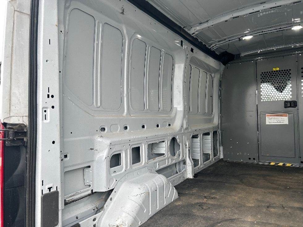 Cargo Van (Panel Van)-Light and Medium Duty Trucks-Ford-2022-Transit 250-Greensboro-NC-150,829\n\t\tmiles-$ 25,750 - Image 10