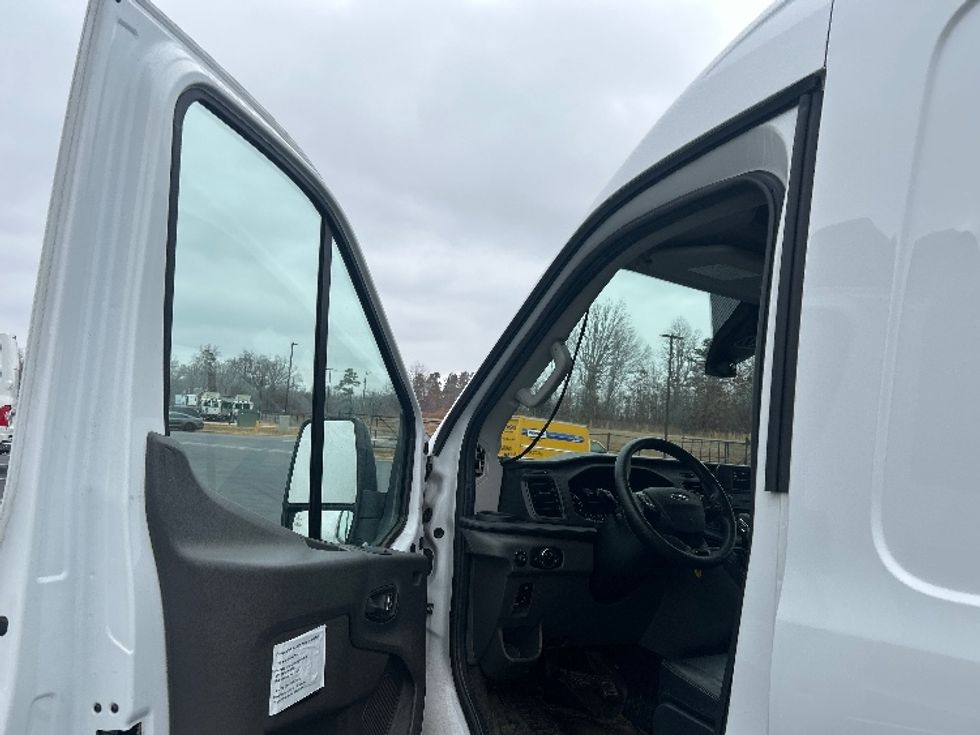 Cargo Van (Panel Van)-Light and Medium Duty Trucks-Ford-2022-Transit 250-Greensboro-NC-150,829\n\t\tmiles-$ 25,750 - Image 15