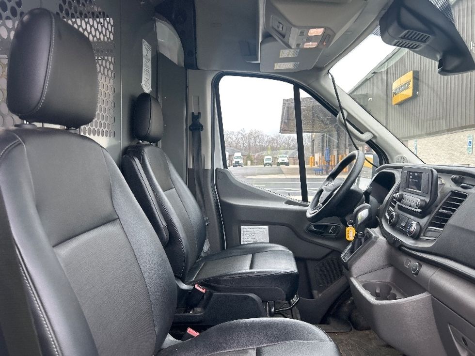 Cargo Van (Panel Van)-Light and Medium Duty Trucks-Ford-2022-Transit 250-Greensboro-NC-150,829\n\t\tmiles-$ 25,750 - Image 21
