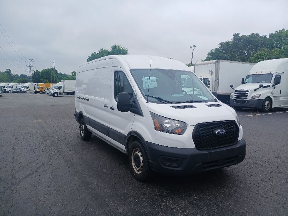 Cargo Van (Panel Van)-Light and Medium Duty Trucks-Ford-2022-Transit 250-Greensboro-NC-175,913\n\t\tmiles-$ 20,500 - Image 1