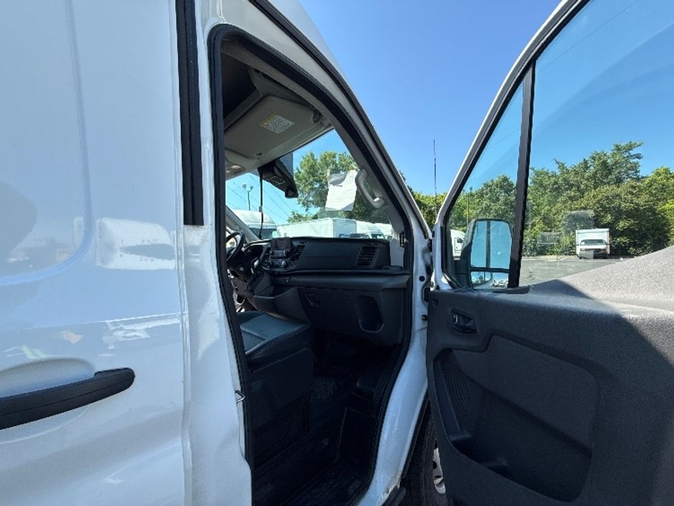 Cargo Van (Panel Van)-Light and Medium Duty Trucks-Ford-2022-Transit 250-Greensboro-NC-175,913\n\t\tmiles-$ 20,500 - Image 19