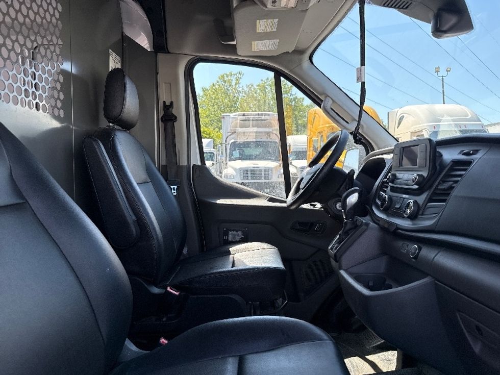 Cargo Van (Panel Van)-Light and Medium Duty Trucks-Ford-2022-Transit 250-Greensboro-NC-175,913\n\t\tmiles-$ 20,500 - Image 21
