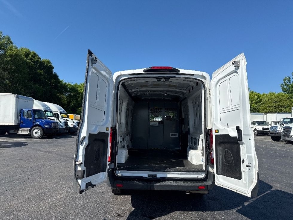 Cargo Van (Panel Van)-Light and Medium Duty Trucks-Ford-2022-Transit 250-Greensboro-NC-175,913\n\t\tmiles-$ 20,500 - Image 8