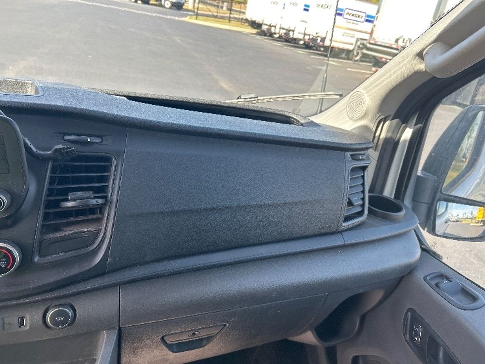 Cargo Van (Panel Van)-Light and Medium Duty Trucks-Ford-2022-Transit 250-Greensboro-NC-191,541\n\t\tmiles-$ 19,750 - Image 18