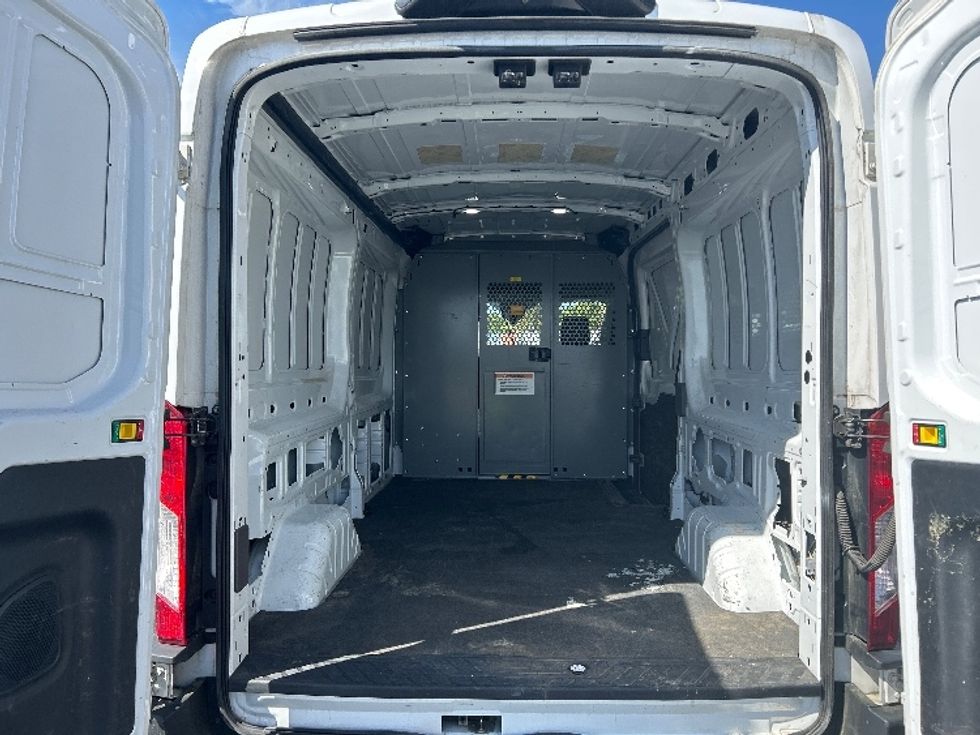 Cargo Van (Panel Van)-Light and Medium Duty Trucks-Ford-2022-Transit 250-Greensboro-NC-191,541\n\t\tmiles-$ 19,750 - Image 8