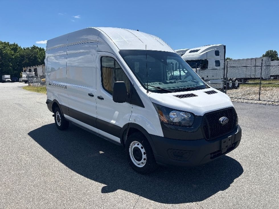 Cargo Van (Panel Van)-Light and Medium Duty Trucks-Ford-2022-Transit 250-Greensboro-NC-84,858\n\t\tmiles-$ 37,500 - Image 1