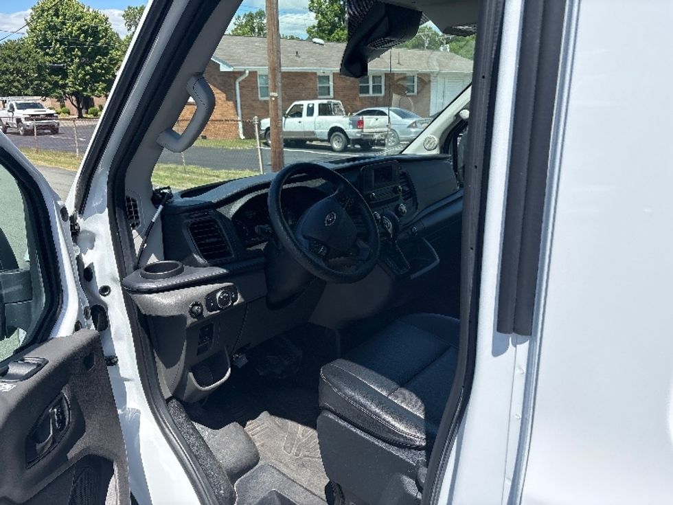 Cargo Van (Panel Van)-Light and Medium Duty Trucks-Ford-2022-Transit 250-Greensboro-NC-84,858\n\t\tmiles-$ 37,500 - Image 14