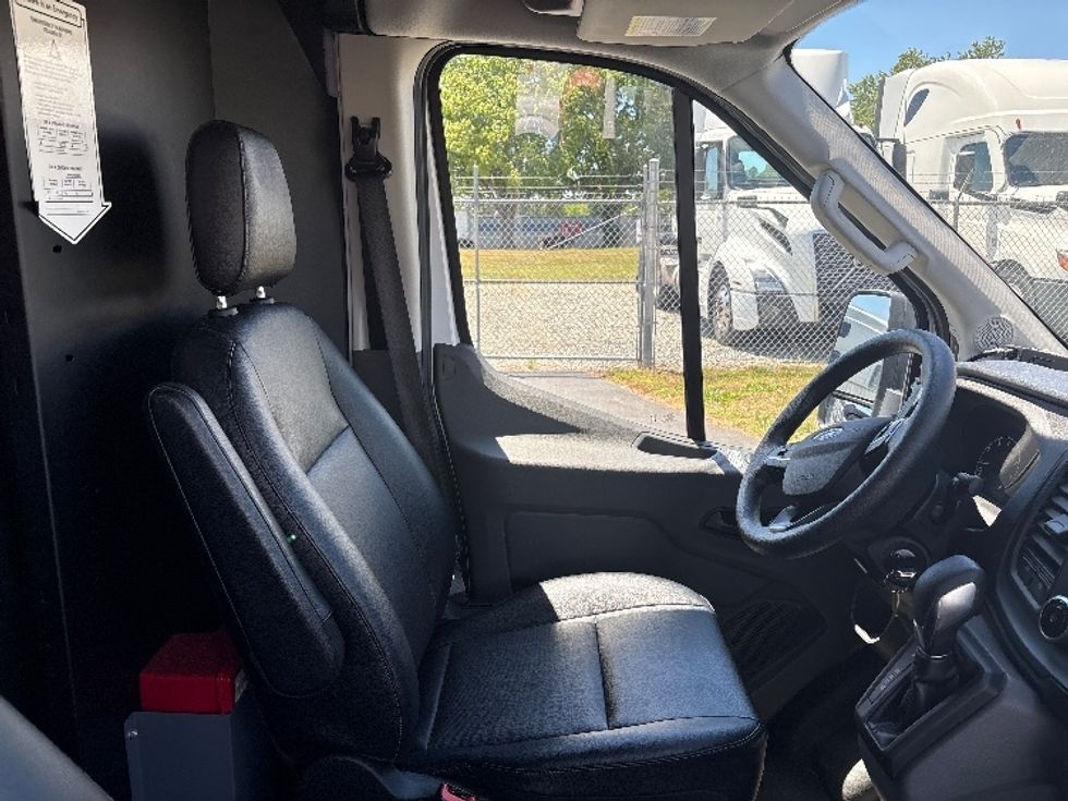 Cargo Van (Panel Van)-Light and Medium Duty Trucks-Ford-2022-Transit 250-Greensboro-NC-84,858\n\t\tmiles-$ 37,500 - Image 20