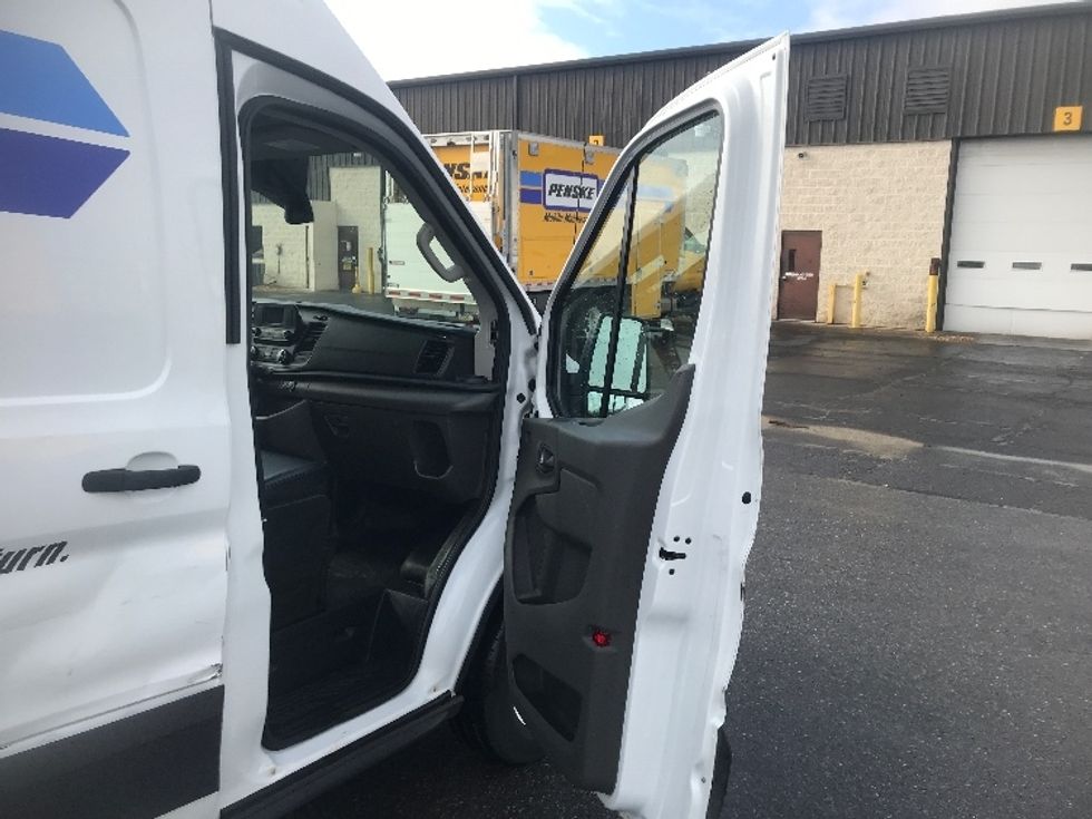 Cargo Van (Panel Van)-Light and Medium Duty Trucks-Ford-2022-Transit 250-Hagerstown-MD-76,434\n\t\tmiles-$ 38,000 - Image 20