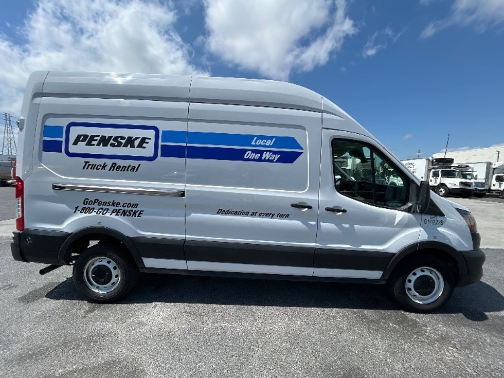 Cargo Van (Panel Van)-Light and Medium Duty Trucks-Ford-2022-Transit 250-Harahan-LA-46,545\n\t\tmiles-$ 40,750 - Image 13