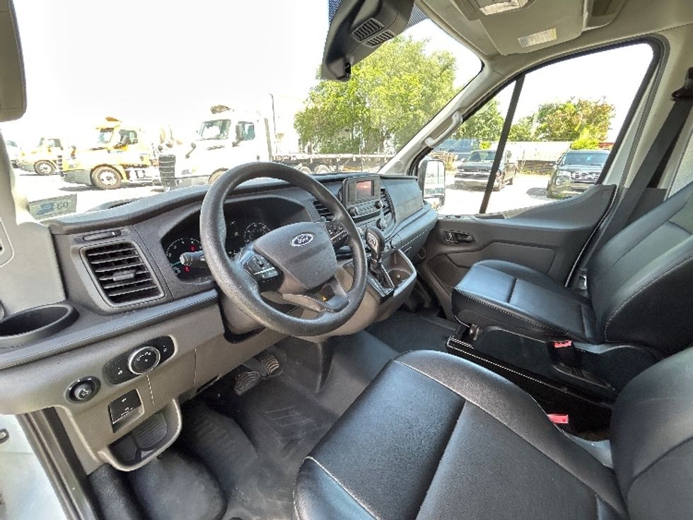 Cargo Van (Panel Van)-Light and Medium Duty Trucks-Ford-2022-Transit 250-Harahan-LA-46,545\n\t\tmiles-$ 40,750 - Image 15