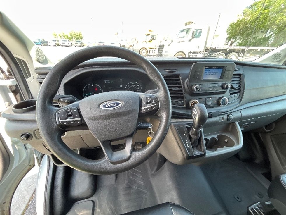 Cargo Van (Panel Van)-Light and Medium Duty Trucks-Ford-2022-Transit 250-Harahan-LA-46,545\n\t\tmiles-$ 40,750 - Image 16