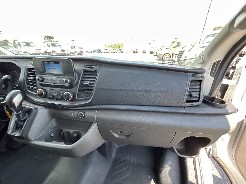 Cargo Van (Panel Van)-Light and Medium Duty Trucks-Ford-2022-Transit 250-Harahan-LA-46,545\n\t\tmiles-$ 40,750 - Image 19