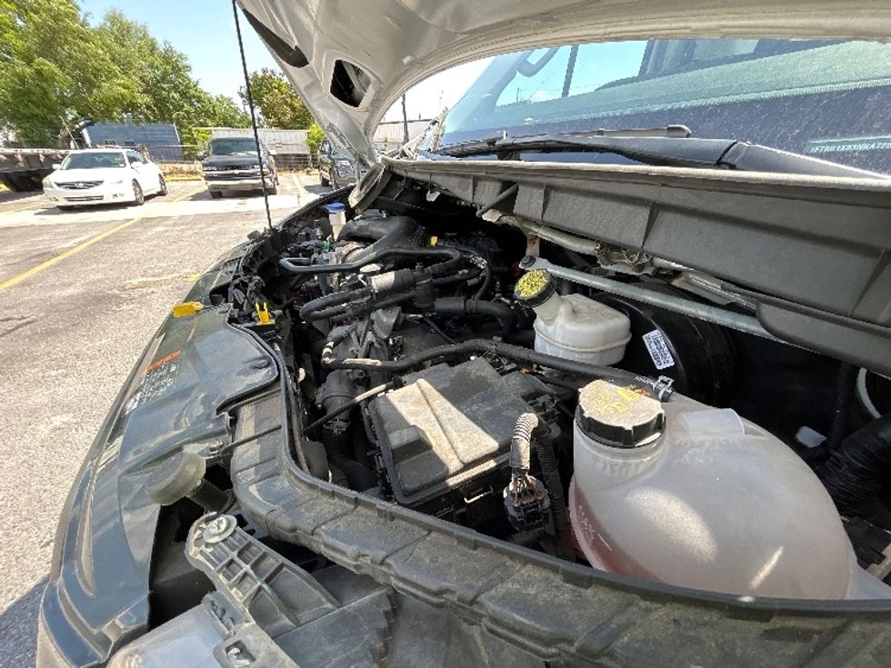 Cargo Van (Panel Van)-Light and Medium Duty Trucks-Ford-2022-Transit 250-Harahan-LA-46,545\n\t\tmiles-$ 40,750 - Image 22