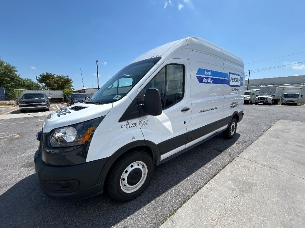 Cargo Van (Panel Van)-Light and Medium Duty Trucks-Ford-2022-Transit 250-Harahan-LA-46,545\n\t\tmiles-$ 40,750 - Image 3