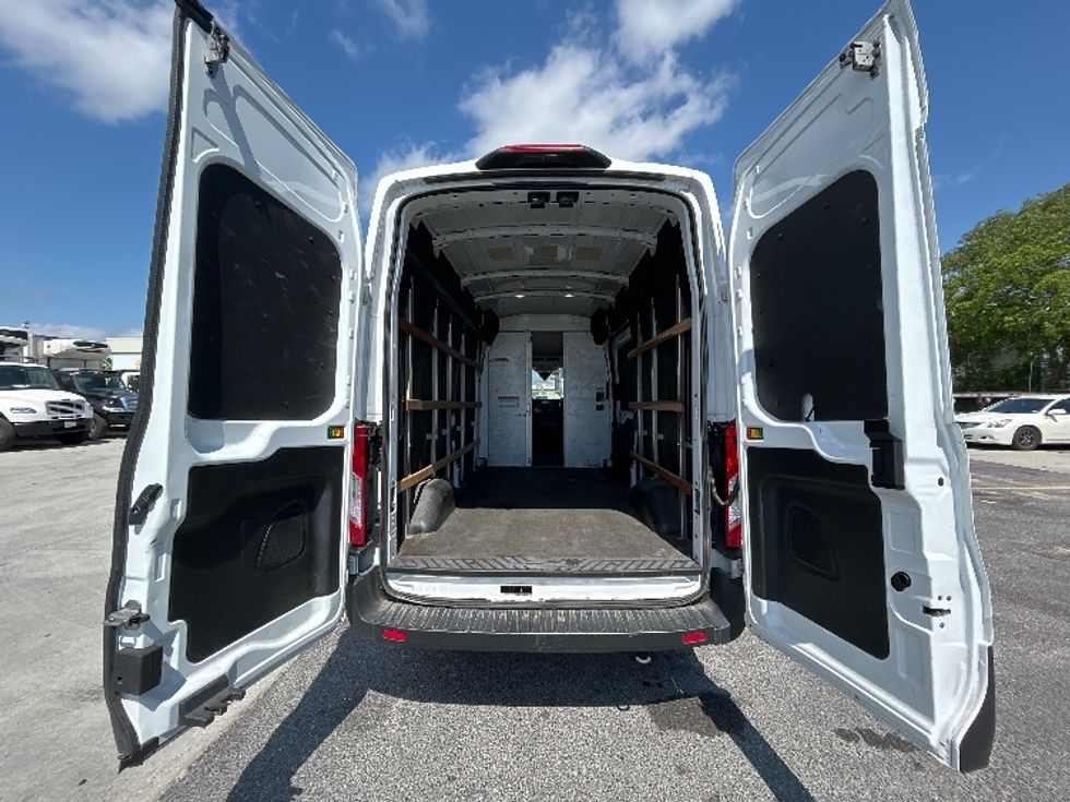 Cargo Van (Panel Van)-Light and Medium Duty Trucks-Ford-2022-Transit 250-Harahan-LA-46,545\n\t\tmiles-$ 40,750 - Image 8